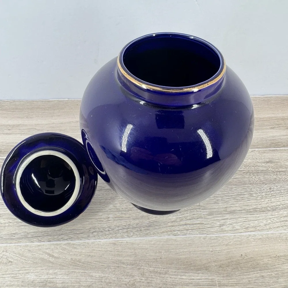 Vintage Japan Cobalt Blue‎ Gold Pheasant Floral Lidded Ginger Jar Urn